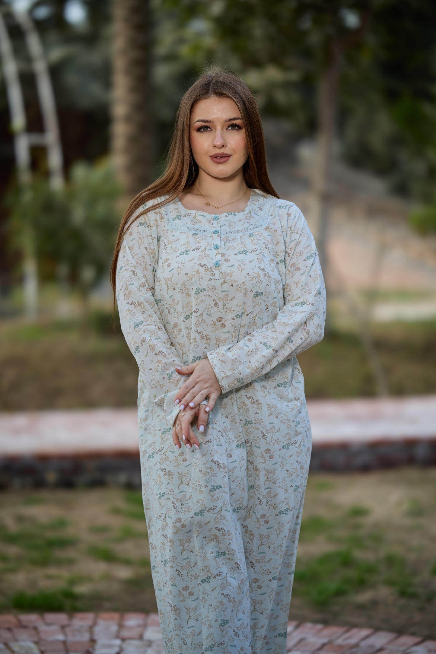 (موديل: 1447 / 1547) عباية نسائية بأكمام طويلة